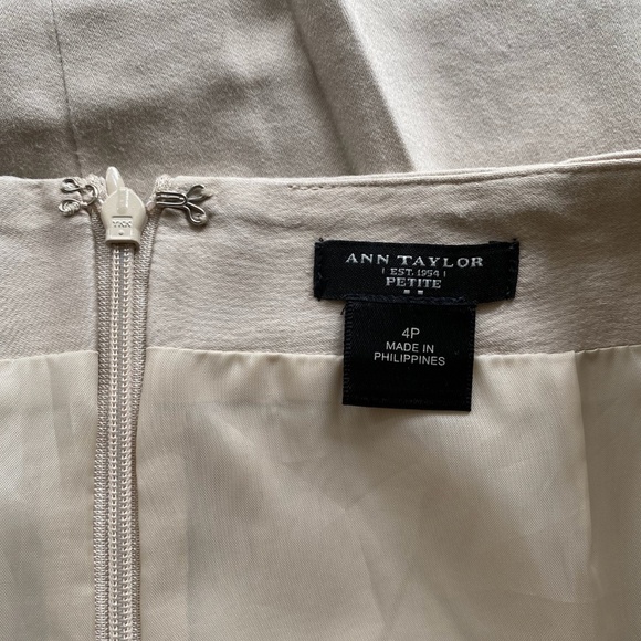 LOFT Khaki Pencil Skirt, Size 4P - Picture 3 of 3